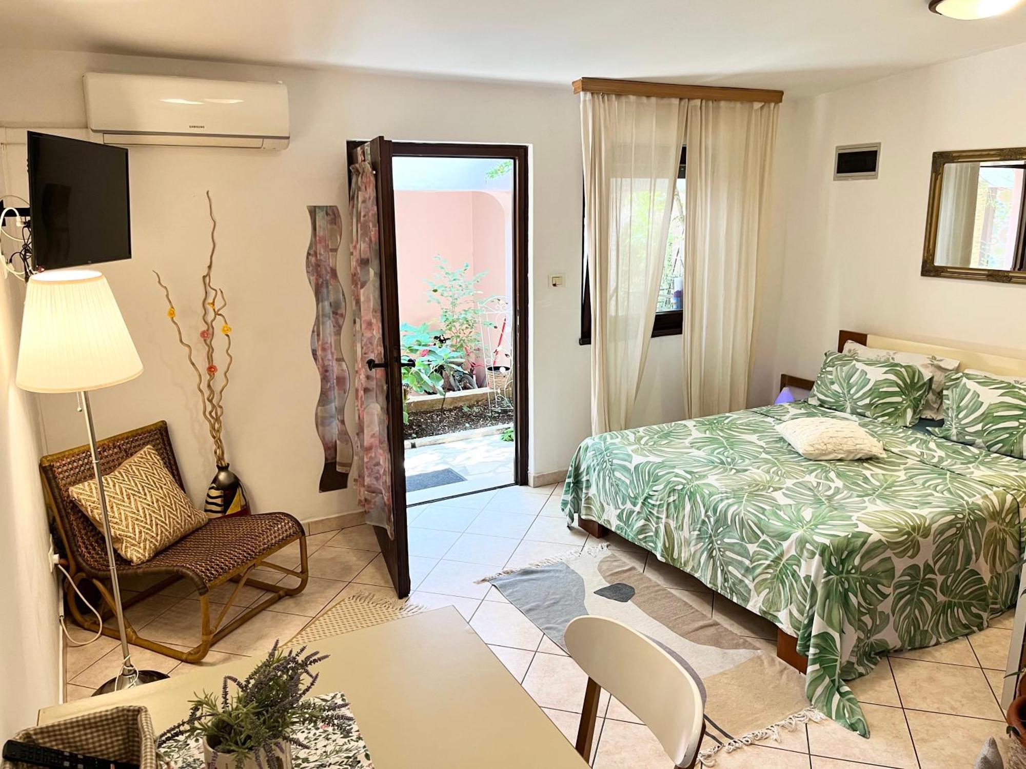 Biba Apartments Pula Bagian luar foto