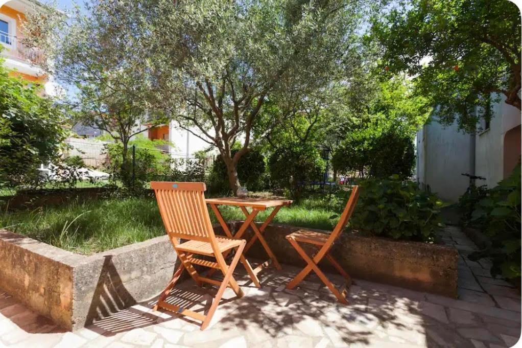 Biba Apartments Pula Bagian luar foto