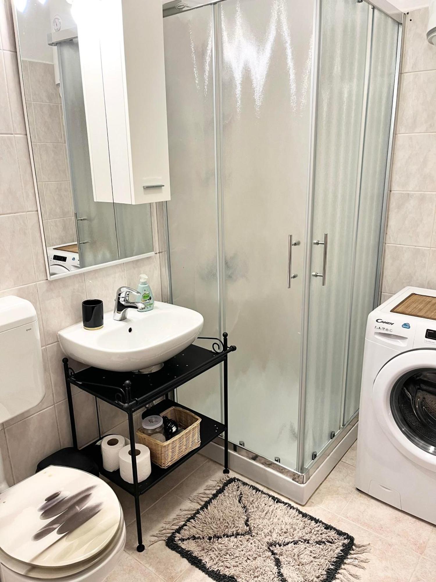 Biba Apartments Pula Bagian luar foto